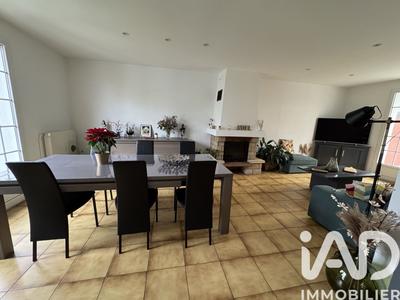 Maison - 102 m² - 4 pièces