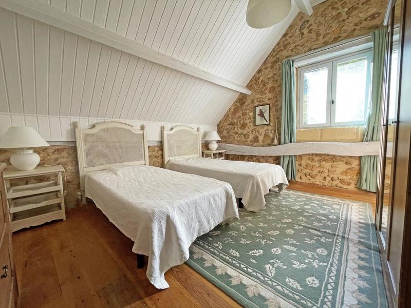 Maison en pierre - 138 m² - 5 pièces