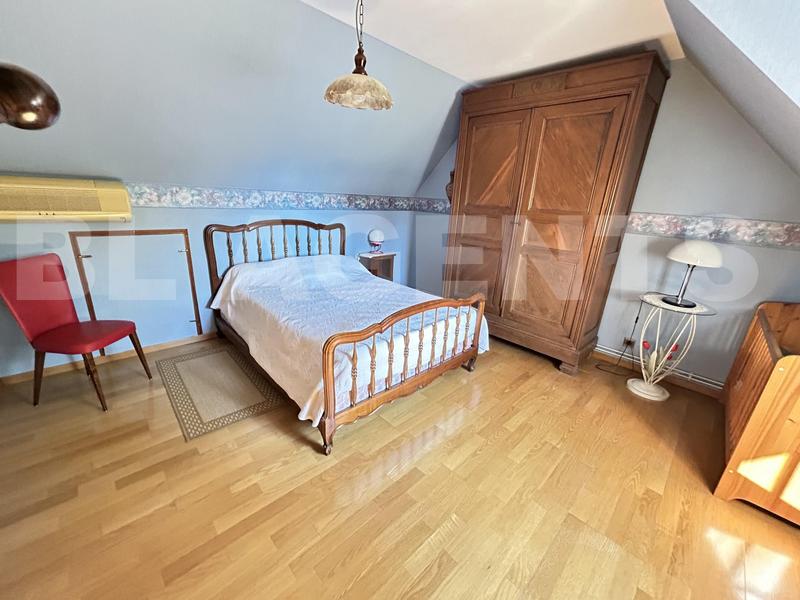 Maison - 165 m² - 7 pièces