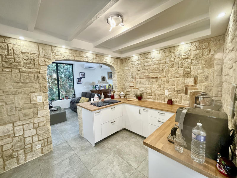 Maison - 198 m² - 5 pièces