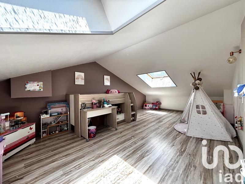 Maison - 93 m² - 4 pièces