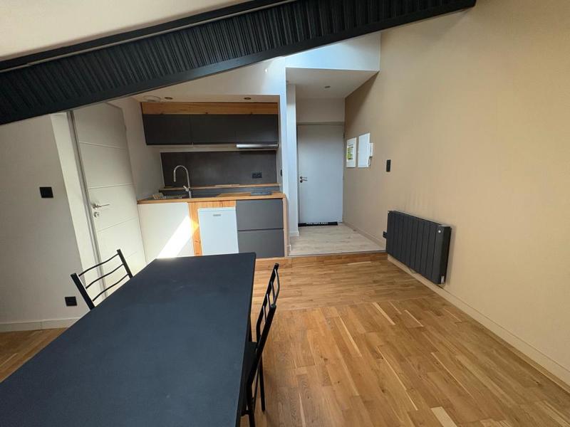 Studio - 25 m² - 1 pièce