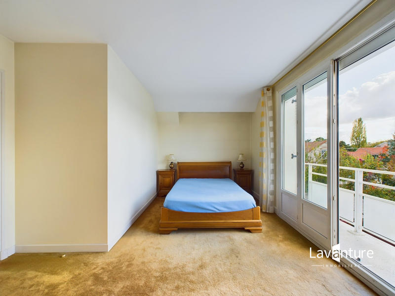 Maison traditionnelle - 145 m² - 7 pièces