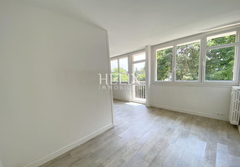 Appartement - 85 m² - 5 pièces
