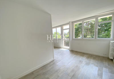 Appartement - 85 m² - 5 pièces