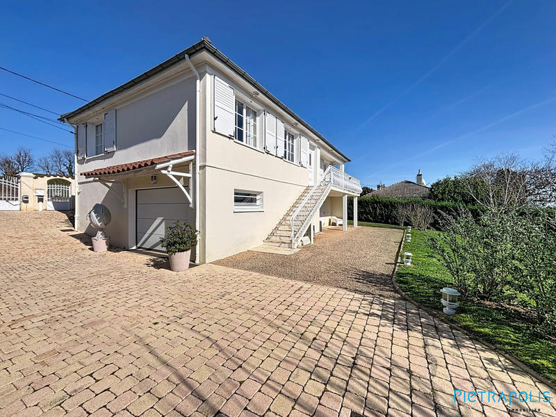 Maison - 85 m² - 5 pièces