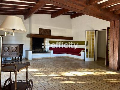 Maison - 183 m² - 5 pièces