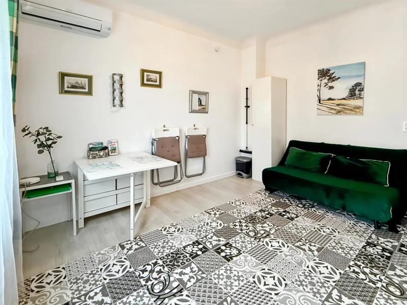 Maison - 235 m² - 10 pièces