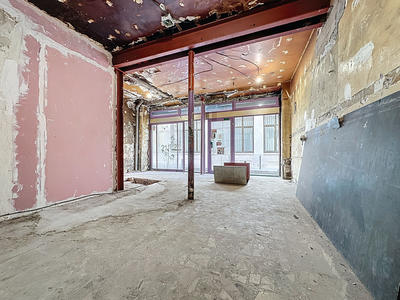 Local commercial - 81 m² - 4 pièces