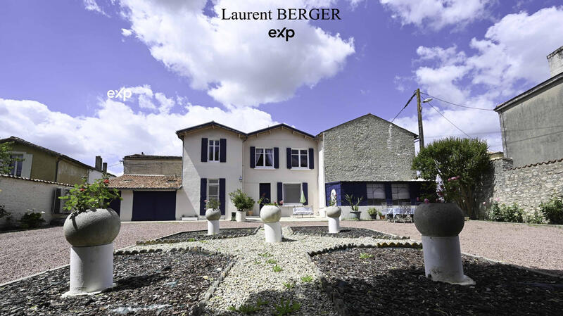 Maison ancienne - 185 m² - 7 pièces