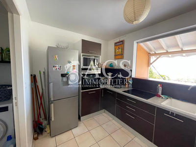 Maison - 96 m² - 4 pièces