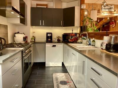 Maison jumelée - 162 m² - 7 pièces