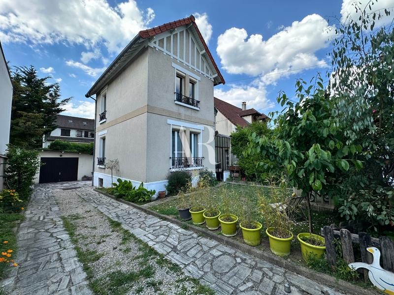 Maison - 95 m² - 3 pièces