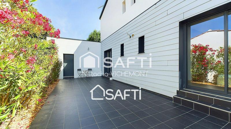 Maison - 423 m² - 17 pièces