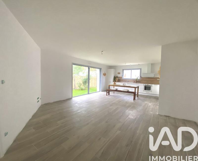 Maison - 100 m² - 4 pièces