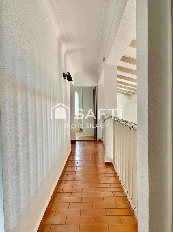 Maison - 200 m² - 7 pièces