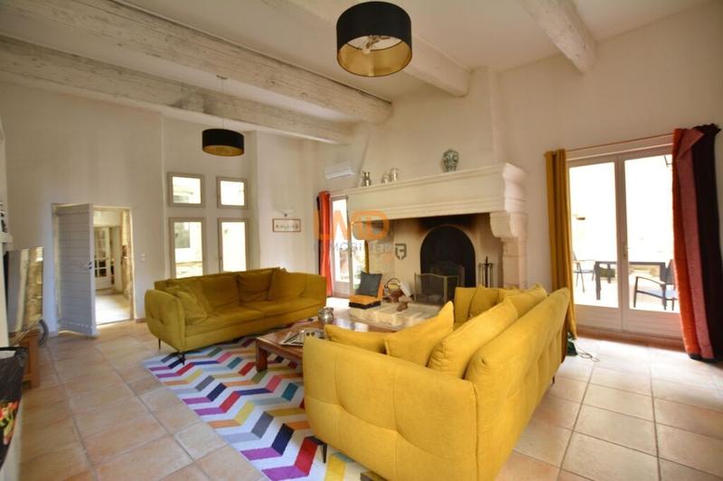 Demeure - 184 m² - 5 pièces