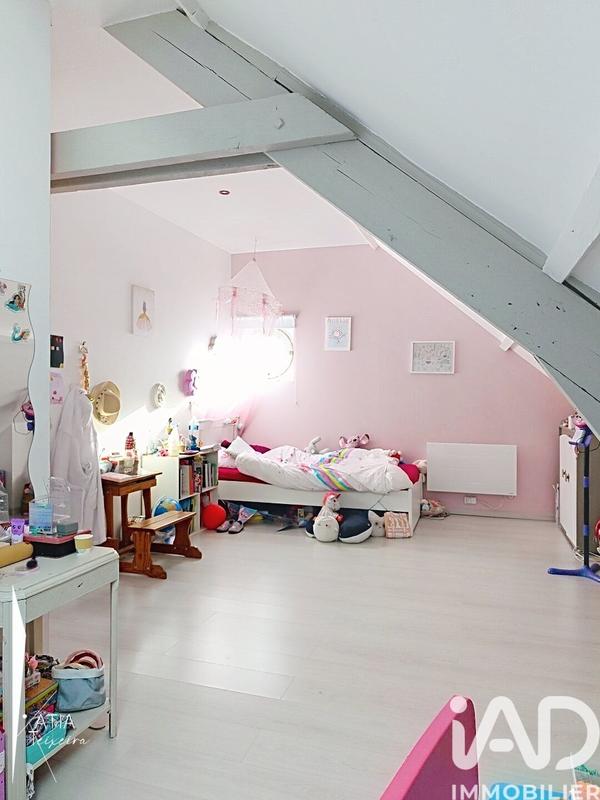 Maison - 214 m² - 10 pièces