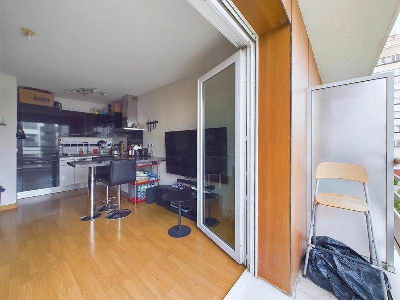 Studio - 28 m² - 1 pièce