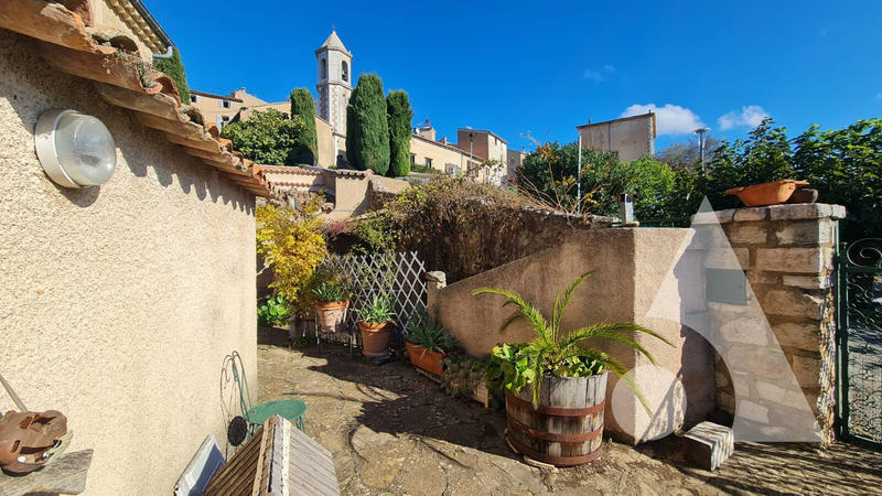 Maison - 270 m² - 8 pièces