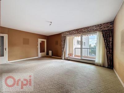 Appartement - 101 m² - 4 pièces