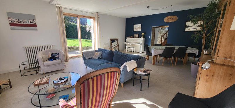 Maison - 200 m² - 8 pièces