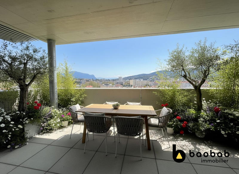 Appartement - 103 m² - 4 pièces