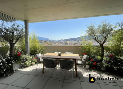 Appartement - 103 m² - 4 pièces