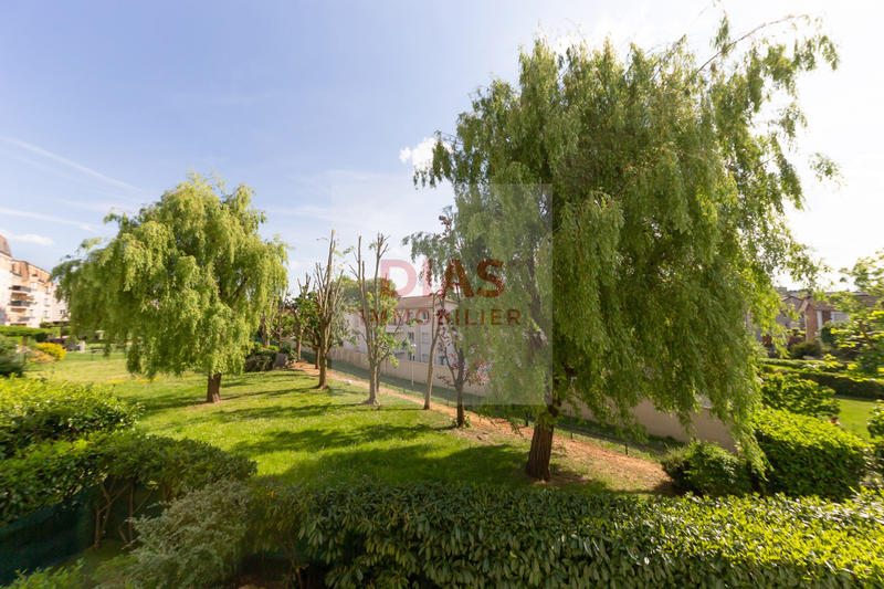 Appartement - 65 m² - 1 pièce