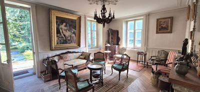 Maison - 222 m² - 9 pièces