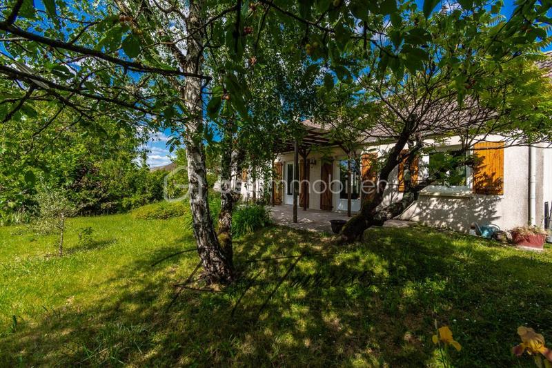 Pavillon - 90 m² - 5 pièces