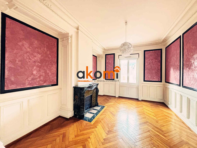 Appartement - 177 m² - 6 pièces