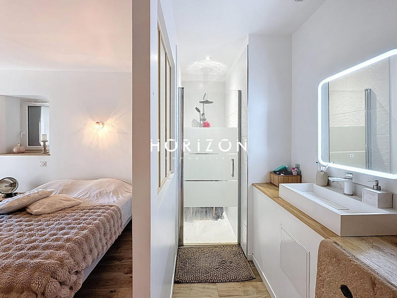 Maison ancienne - 220 m² - 8 pièces