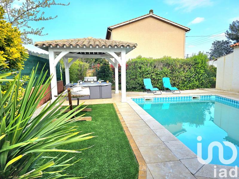 Maison - 105 m² - 5 pièces