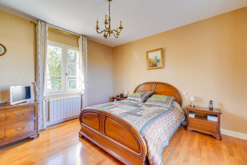 Maison - 190 m² - 7 pièces