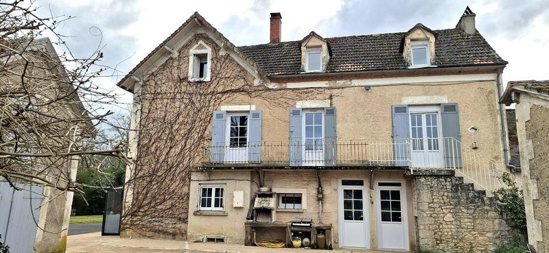 Propriété - 346 m² - 14 pièces