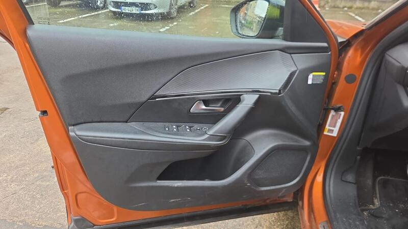 Peugeot 2008 II 1.2 PureTech 155 Eat8 Gt