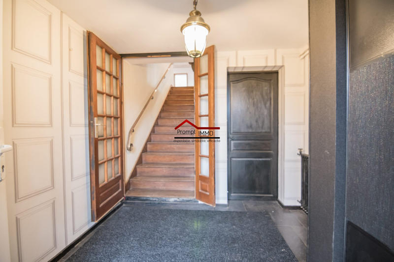 Maison - 200 m² - 10 pièces