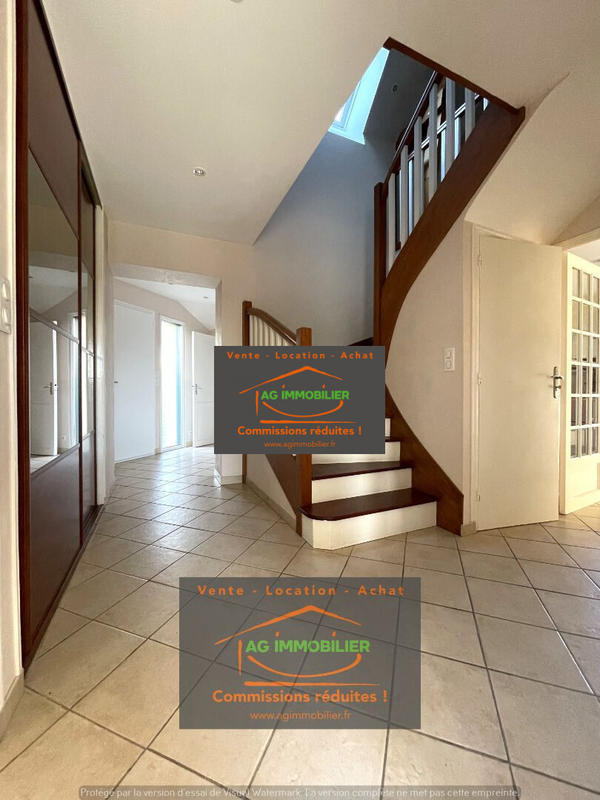 Maison - 177 m² - 6 pièces