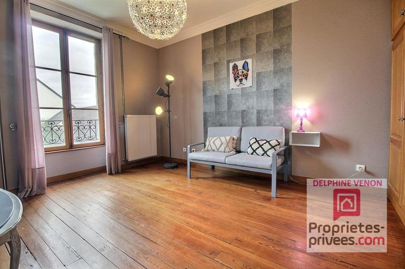 Maison - 227 m² - 7 pièces