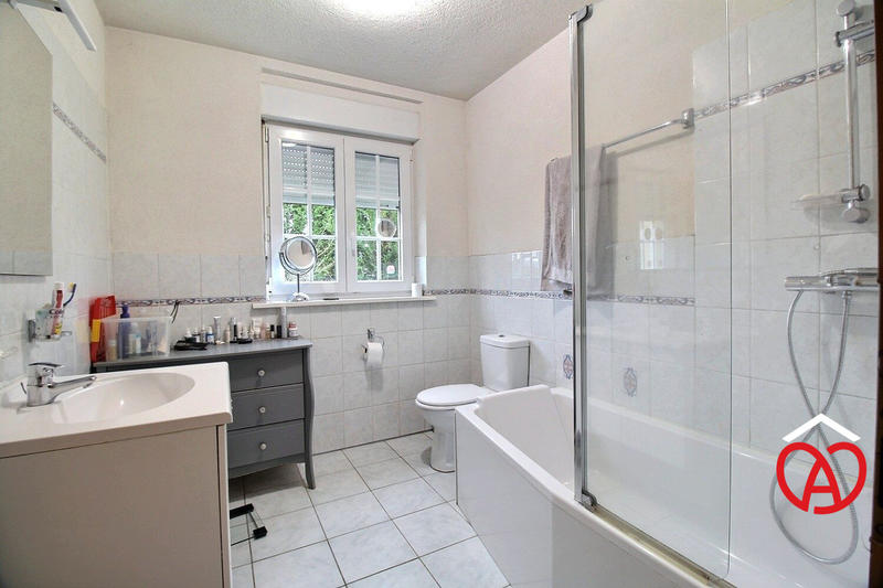 Maison - 170 m² - 6 pièces