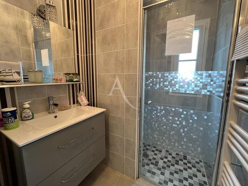 Maison - 142 m² - 5 pièces