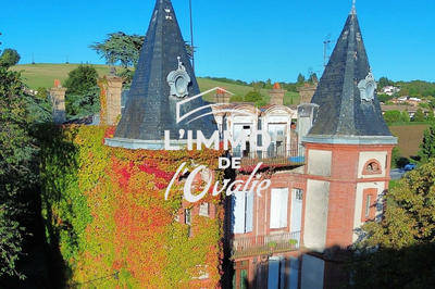 Château - 424 m² - 7 pièces