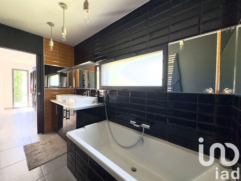 Maison de maîtres - 165 m² - 7 pièces