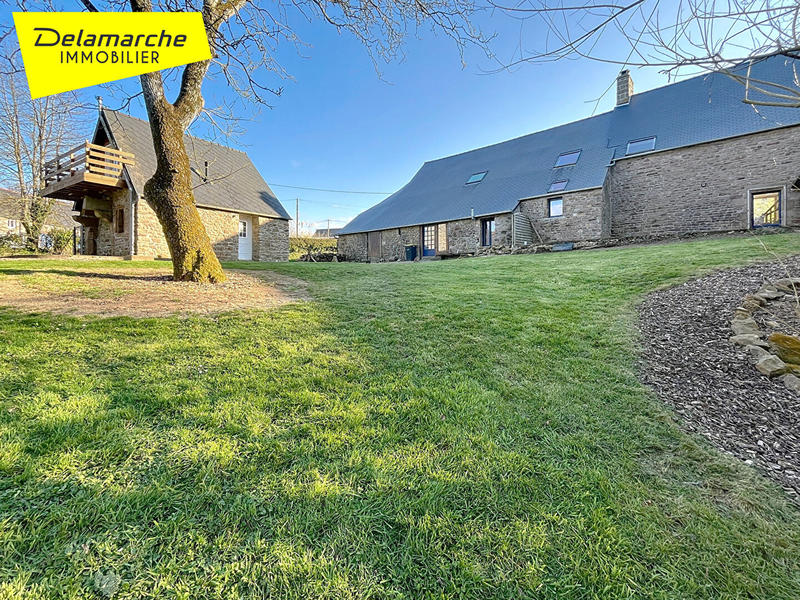 Maison - 163 m² - 9 pièces