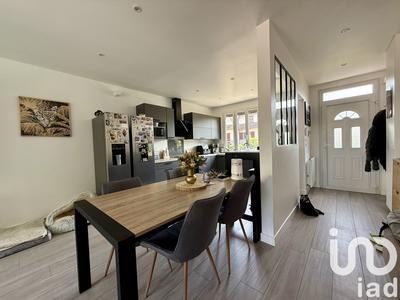 Maison - 93 m² - 4 pièces