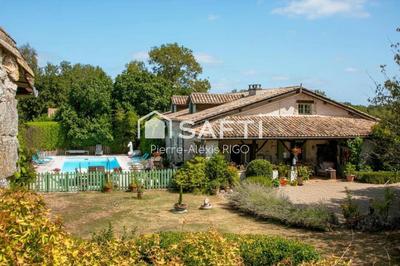 Maison - 314 m² - 11 pièces