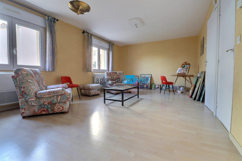 Maison traditionnelle - 155 m² - 6 pièces