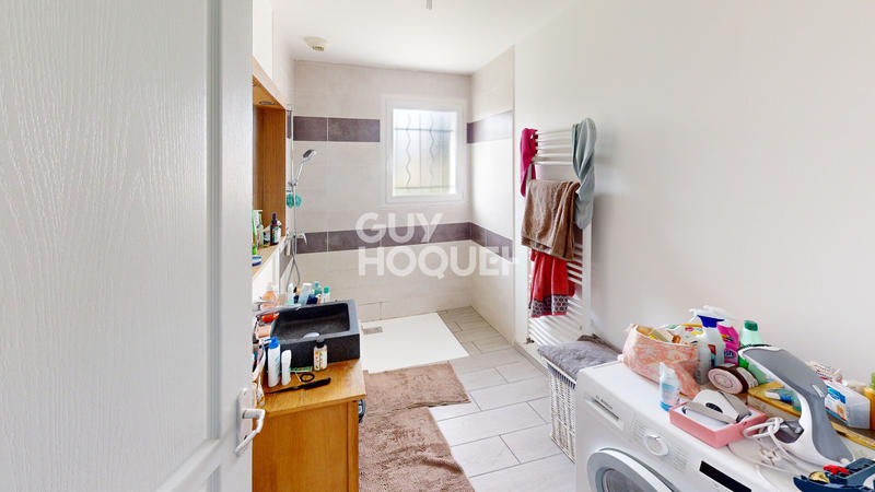 Maison - 95 m² - 5 pièces