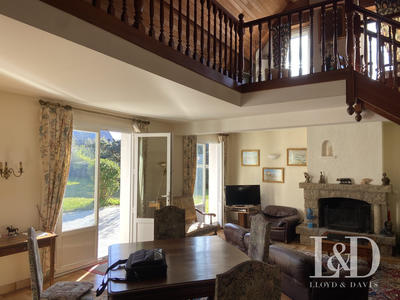 Villa - 165 m² - 6 pièces